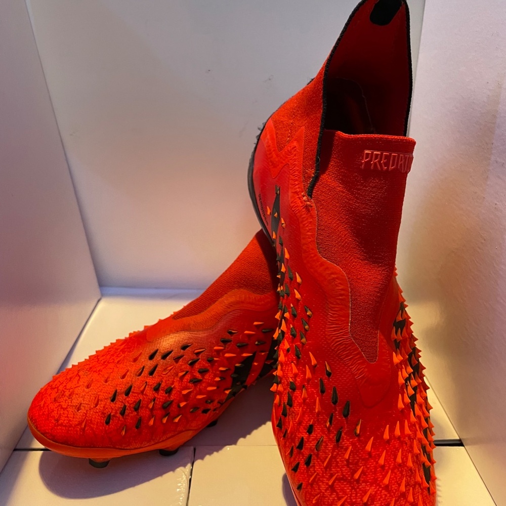 Adidas Predator Freak + FG Soccer Cleats Size Y6